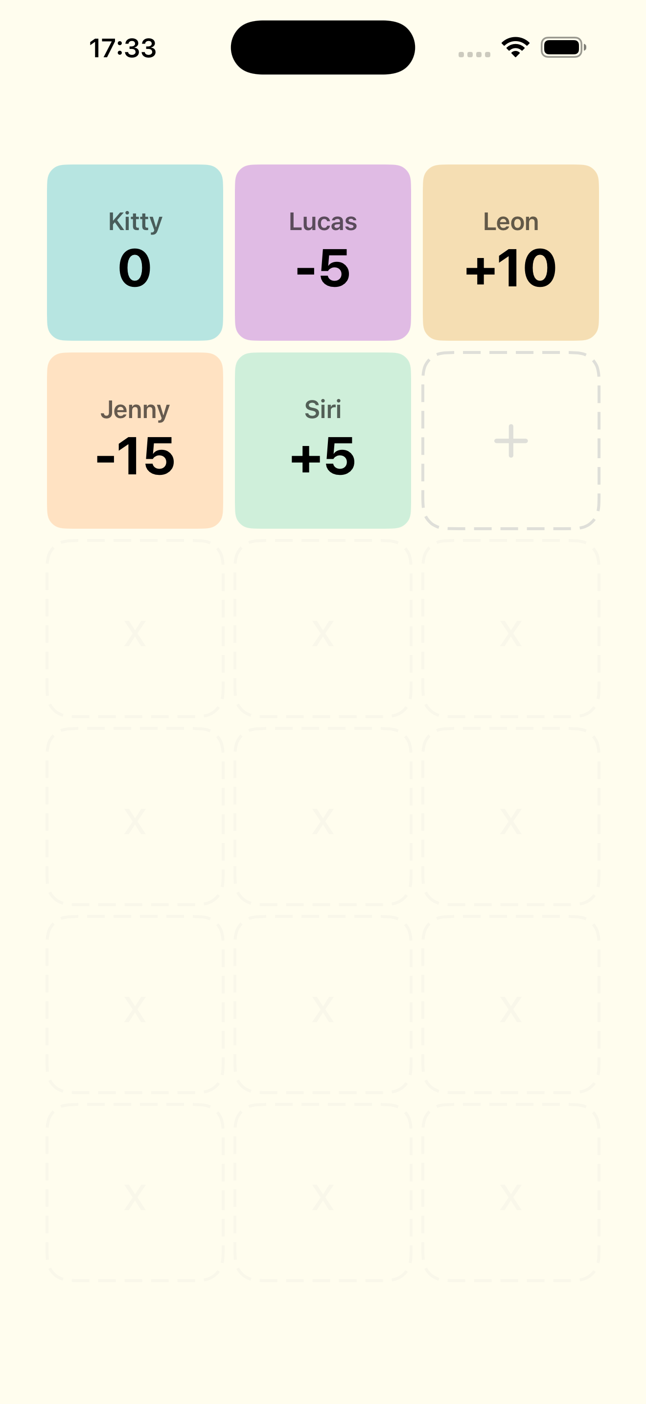 App Store screenshot: five players with running totals in colored tiles